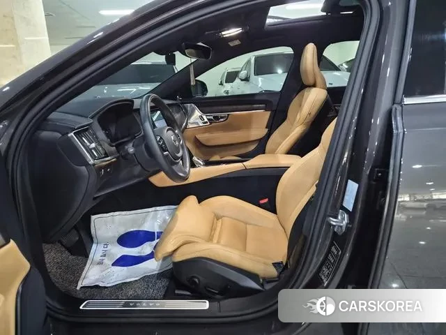 Volvo S90 2022 Серый из Кореи, фото 2