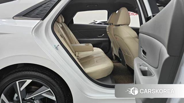 Hyundai The New Avante (CN7) 2026 Белый из Кореи, фото 2