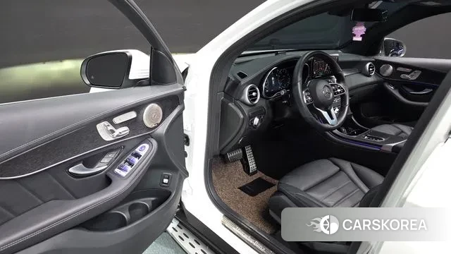 Mercedes-Benz GLC-Class X253 2023 Белый из Кореи, фото 2