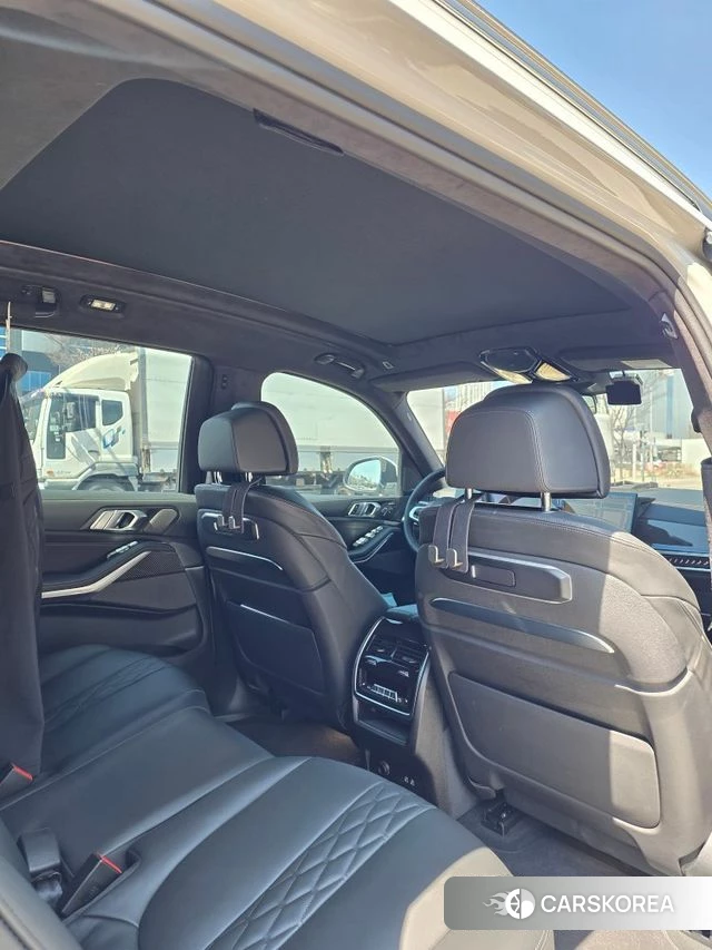 BMW X7 (G07) 2025 Белый из Кореи, фото 2