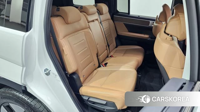 Hyundai Santa Fe (MX5) 2023 Белый из Кореи, фото 2