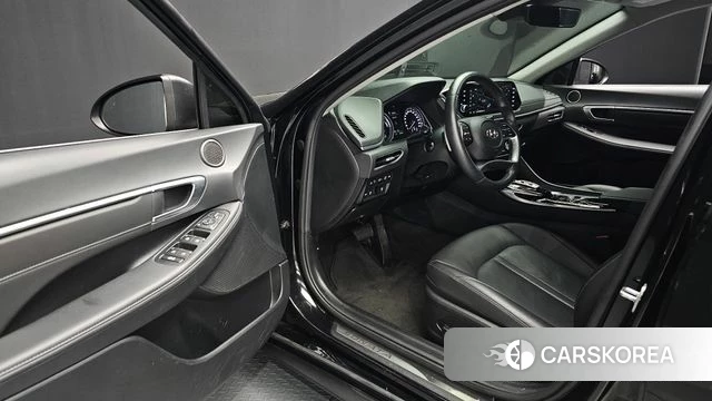 Hyundai Sonata Hybrid (DN8) 2022 Черный из Кореи, фото 2