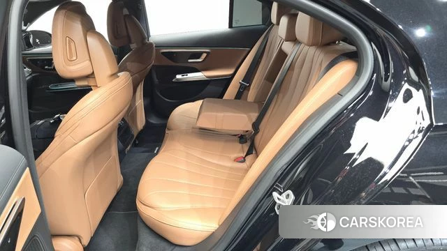 Mercedes-Benz E-Class W214 2025 Черный из Кореи, фото 2