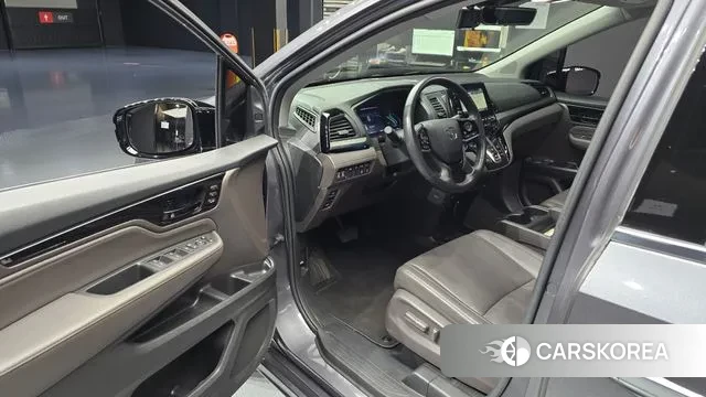 Honda Odyssey 2018 Серый из Кореи, фото 2
