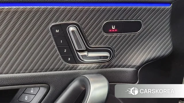 Mercedes-Benz A-Class W177 2024 Белый из Кореи, фото 2