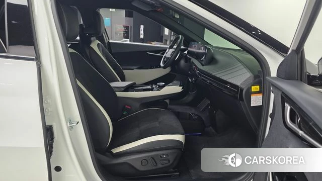 Kia EV6 2022 Белый из Кореи, фото 2