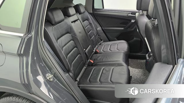 Volkswagen Tiguan second Generation 2020 Серый из Кореи, фото 2