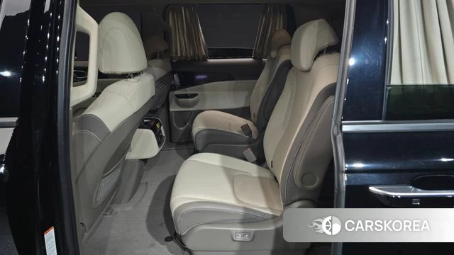 Kia Carnival 4th generation 2023 Черный из Кореи, фото 2