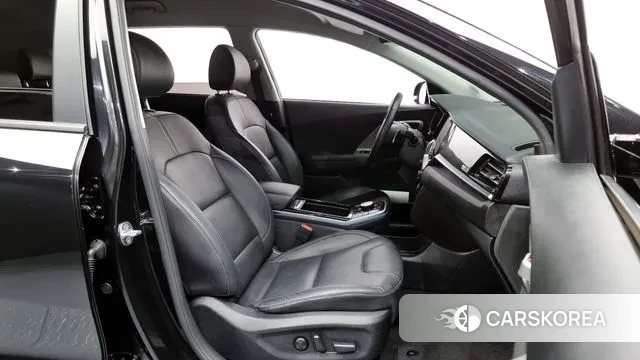 Kia Niro Plus 2022 Черный из Кореи, фото 2