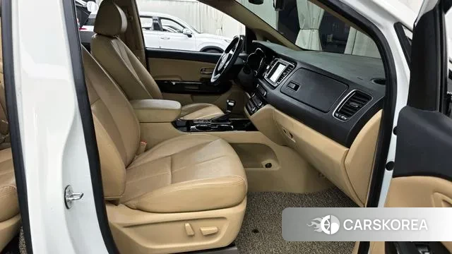 Kia The New Carnival 2019 Белый из Кореи, фото 2