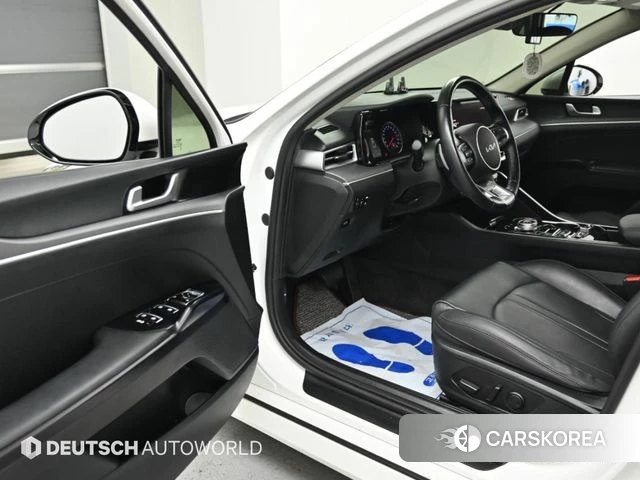 Kia K5 3rd generation 2022 Белый из Кореи, фото 2