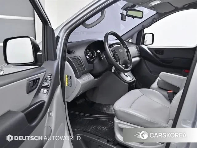 Hyundai The New Grand Starex 2020 Серебристо-серый из Кореи, фото 2