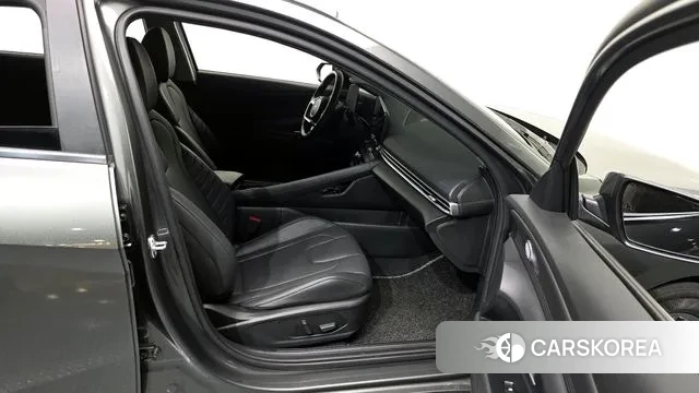 Hyundai The New Avante (CN7) 2024 Серый из Кореи, фото 2