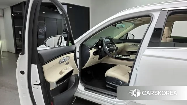 Genesis GV70 2021 Белый из Кореи, фото 2