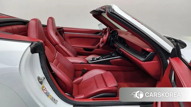 Porsche 911(992) 2021 Белый из Кореи, фото 2