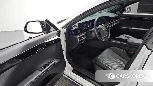 Hyundai Grandeur Hybrid (GN7) 2024 Белый из Кореи, фото 2