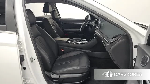 Hyundai Sonata (DN8) 2022 Белый из Кореи, фото 2