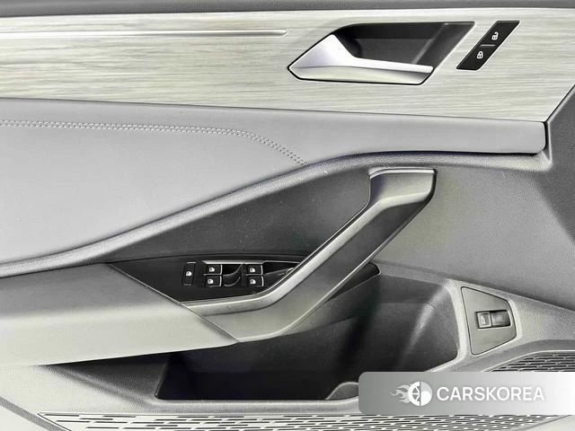 Volkswagen Sagitar 2023 Белый из Китая, фото 2