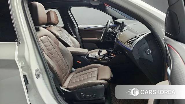 BMW X4 (G02) 2025 Белый из Кореи, фото 2