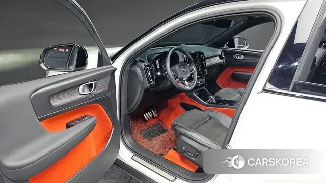 Volvo XC40 2019 Белый из Кореи, фото 2