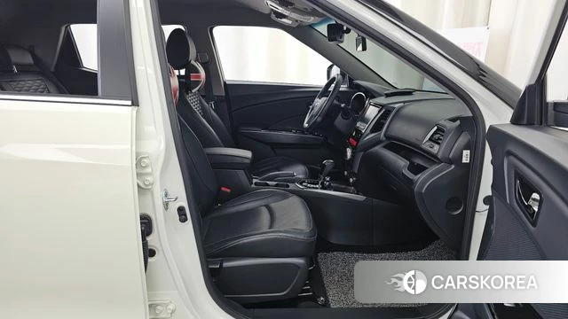 Ssangyong Tivoli Armor 2018 Жемчужный цвет из Кореи, фото 2