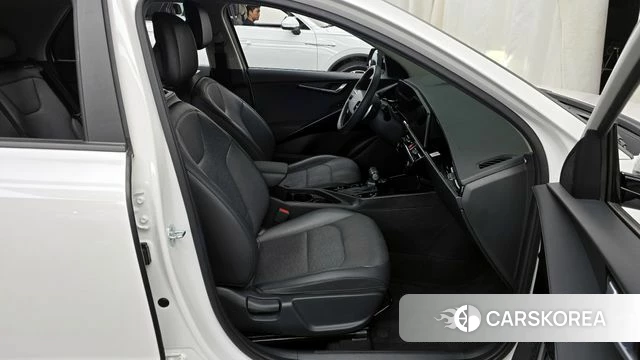 Kia Di Ol Nu Niro 2022 Белый из Кореи, фото 2