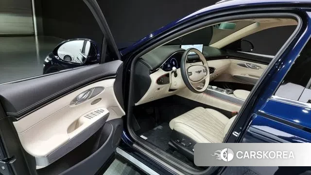 Genesis GV70 2021 Синий из Кореи, фото 2