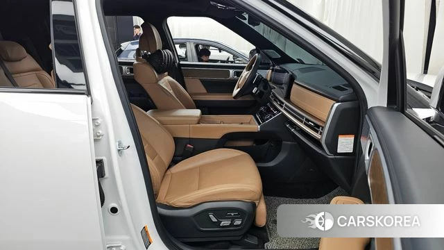 Hyundai Santa Fe (MX5) 2023 Белый из Кореи, фото 2