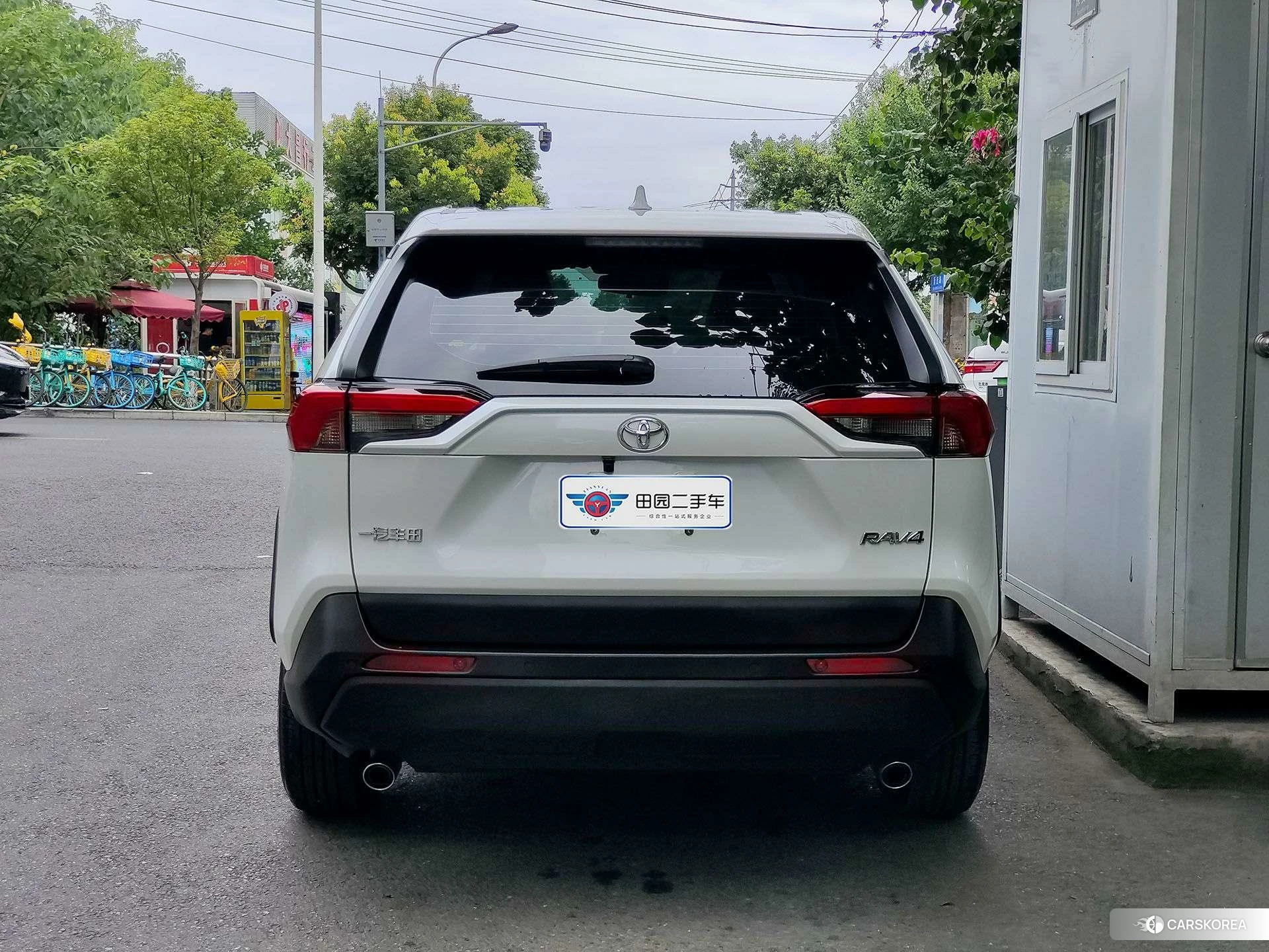 Toyota RAV4 Rongfang 2023 Белый из Китая, фото 2