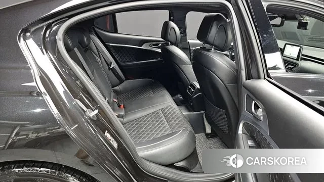 Genesis G70 2018 Черный из Кореи, фото 2