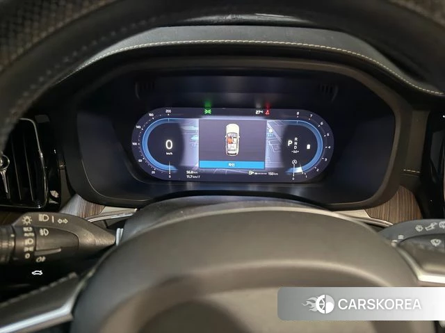 Volvo XC60 second Generation 2022 Белый из Кореи, фото 2