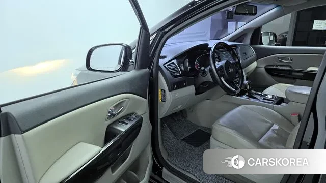 Kia The New Carnival 2018 Черный из Кореи, фото 2