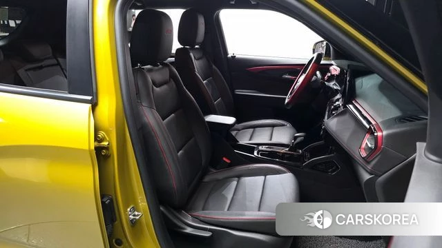 Chevrolet (GM Daewoo) The New Trail Blazer 2024 Желтый из Кореи, фото 2