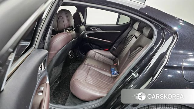 Genesis The New G70 2021 Черный из Кореи, фото 2