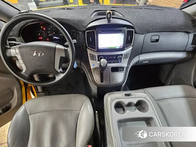 Hyundai The New Grand Starex 2019 Желтый из Кореи, фото 2