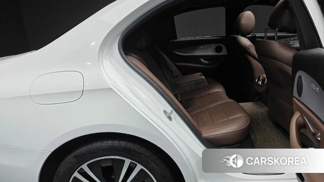 Mercedes-Benz E-Class W213 2021 Белый из Кореи, фото 2