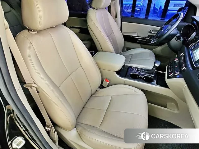 Kia The New Carnival 2018 Черный из Кореи, фото 2