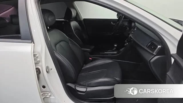 Kia The New K5 2nd generation 2018 Белый из Кореи, фото 2