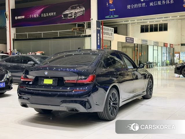 BMW 3 series 2022 Черный из Китая, фото 2