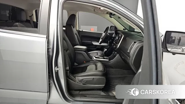 Chevrolet (GM Daewoo) Real New Colorado 2022 Серый из Кореи, фото 2