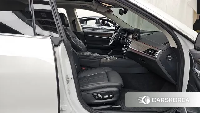 BMW 6 Series GT (G32) 2023 Белый из Кореи, фото 2