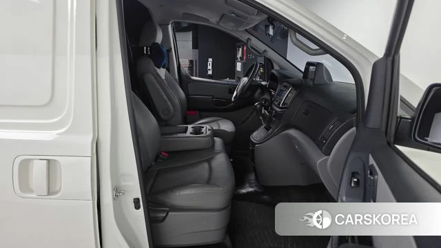 Hyundai The New Grand Starex 2018 Белый из Кореи, фото 2