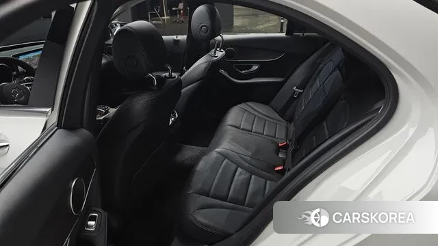 Mercedes-Benz C-Class W205 2020 Белый из Кореи, фото 2