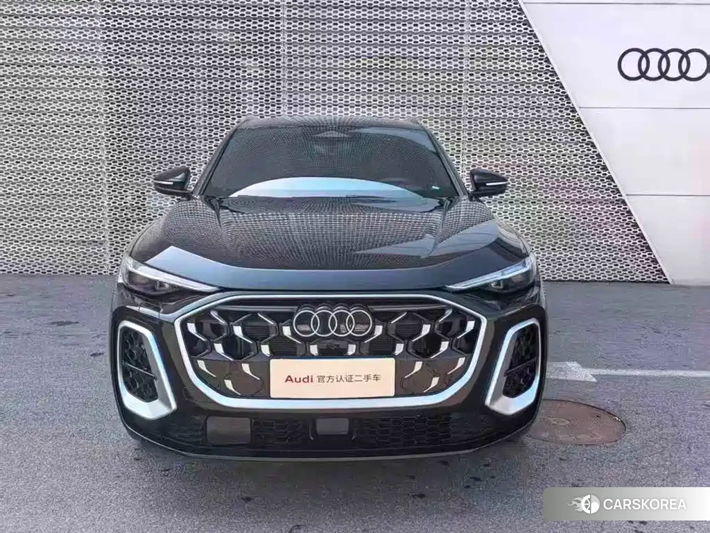 Audi Q5L 2025 Черный из Китая, фото 3