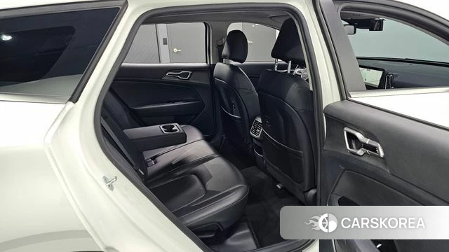 Kia Sportage 5th Generation 2022 Белый из Кореи, фото 2