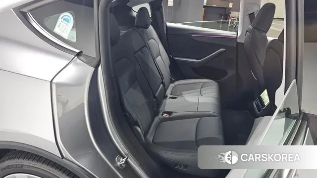 Tesla Model Y 2025 Серый из Кореи, фото 2