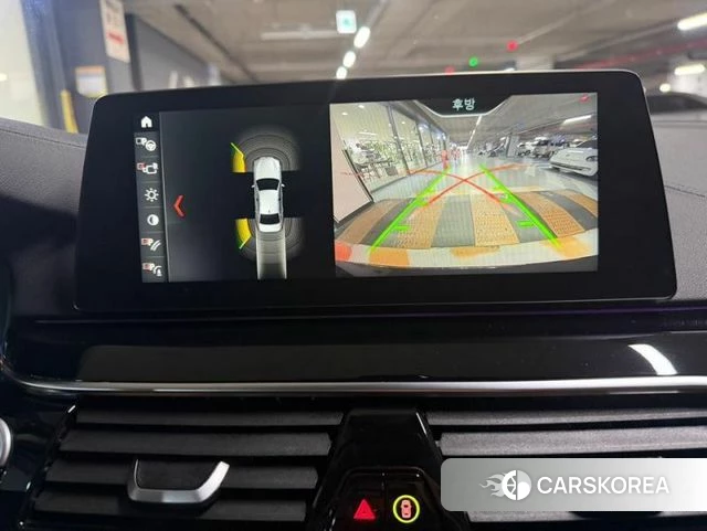 BMW 5 Series (G30) 2018 Черный из Кореи, фото 2