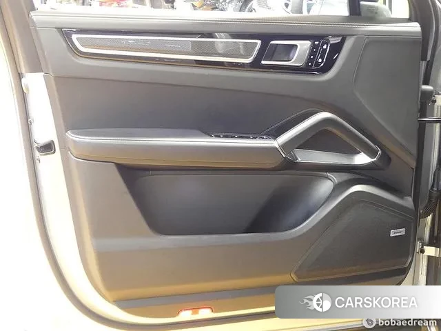 Porsche Cayenne (PO536) 2020 Серебристо-серый из Кореи, фото 2