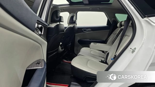 Kia Sportage 5th Generation 2022 Белый из Кореи, фото 2