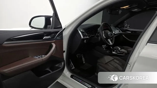 BMW X3 (G01) 2023 Белый из Кореи, фото 2